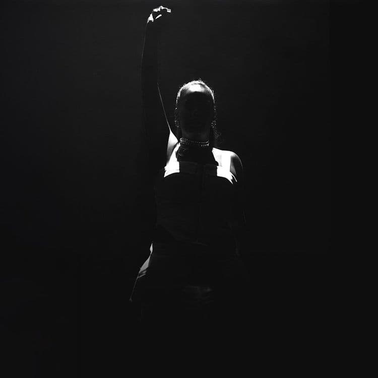 Amel Bent - Minuit Une Tour