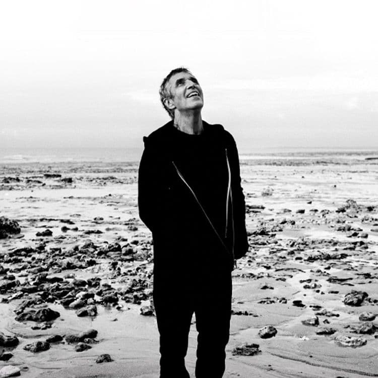 Julien Clerc - Une Vie - ven. 17 sept. 2027