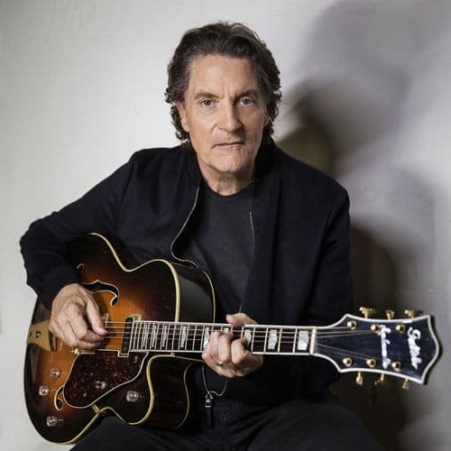 Photo de l'artiste Francis Cabrel